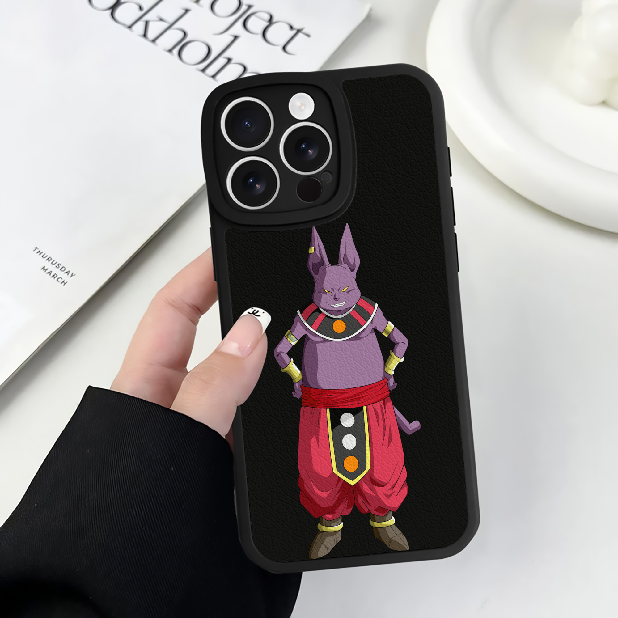 （画像用） ドラゴンボール シャンパ DRAGON BALL Champa 【iPhone 16シリーズ対応】シリコンスマホケース（レザー調） 材質：シリコン